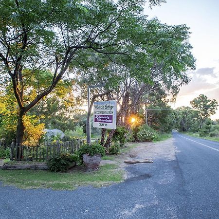 Wisteria Cottage Wyberba エクステリア 写真