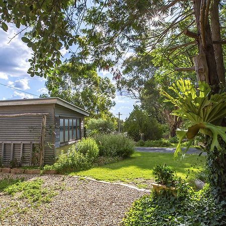 Wisteria Cottage Wyberba エクステリア 写真