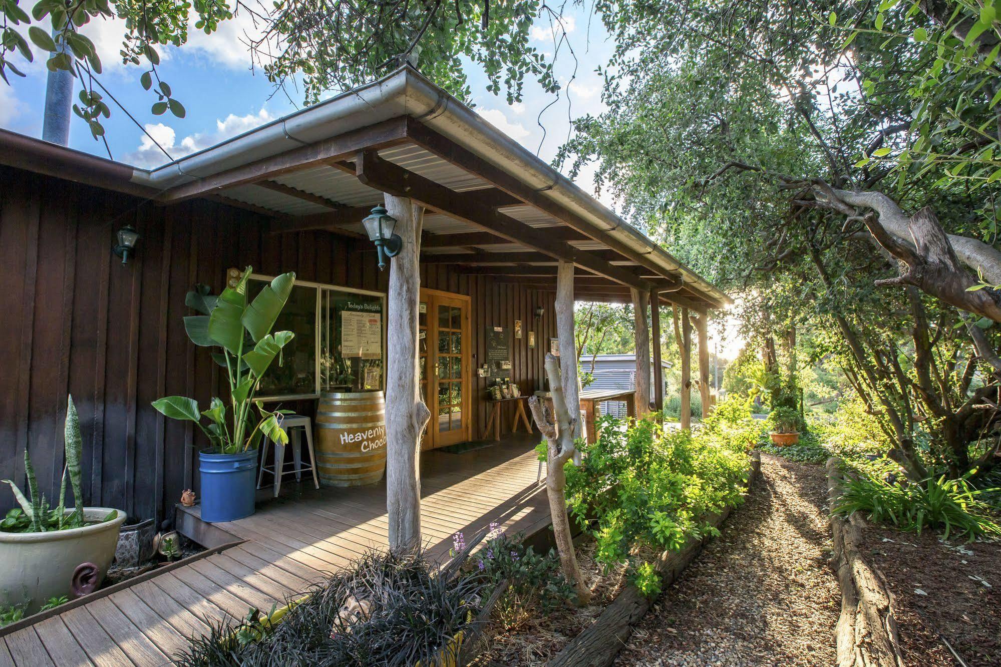 Wisteria Cottage Wyberba エクステリア 写真