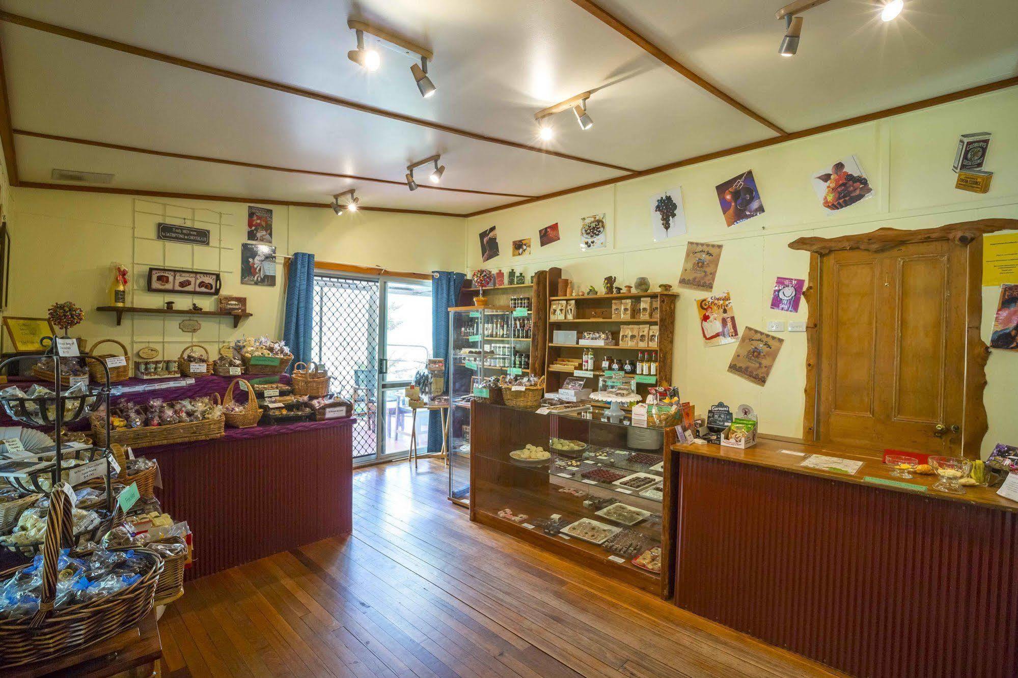 Wisteria Cottage Wyberba エクステリア 写真